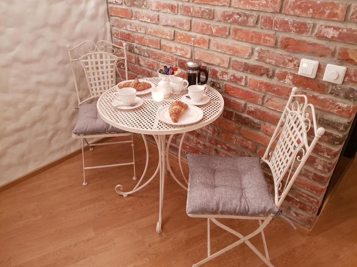 Positively Inspiring For 2 Apartment Parnu Bagian luar foto