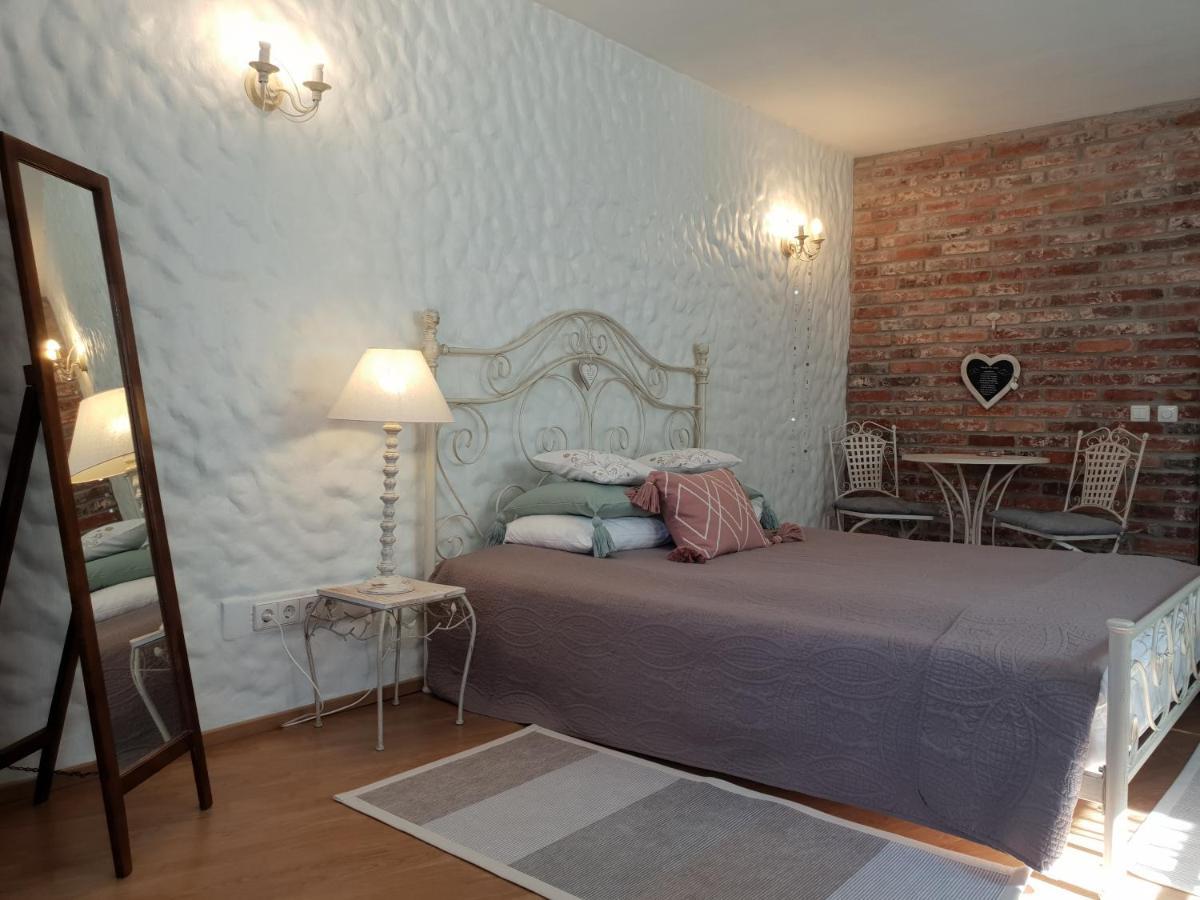 Positively Inspiring For 2 Apartment Parnu Bagian luar foto