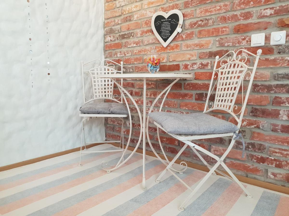 Positively Inspiring For 2 Apartment Parnu Bagian luar foto